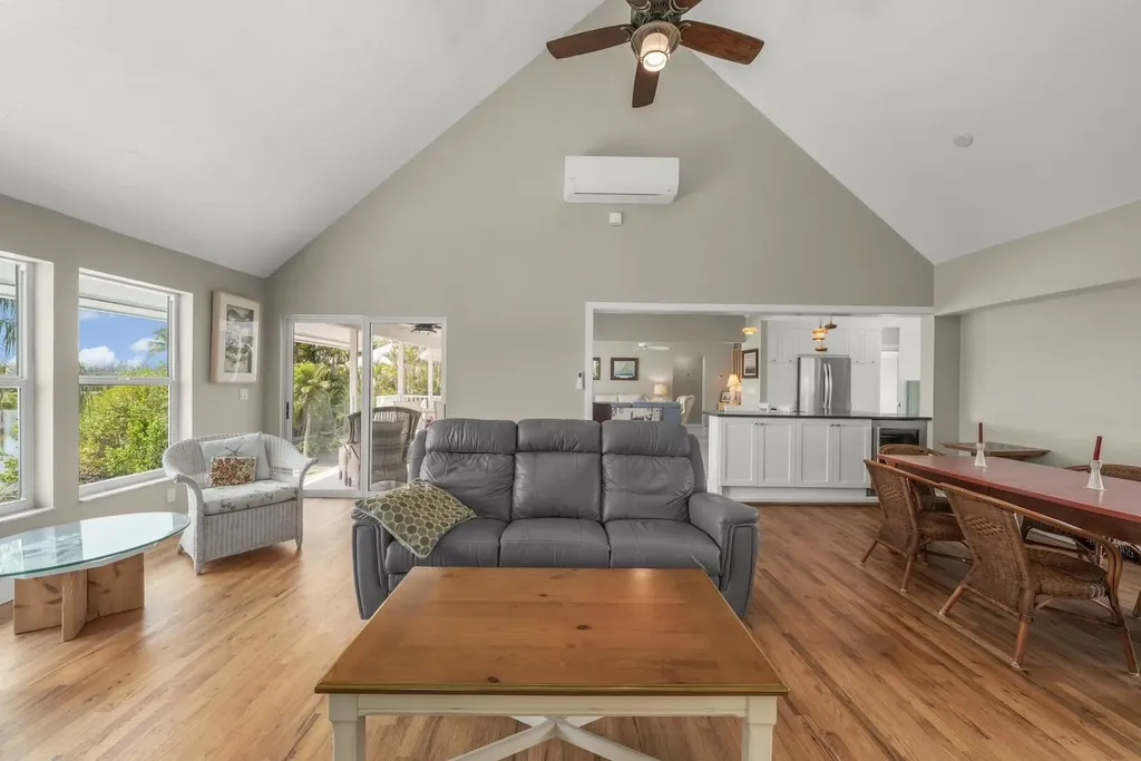 1406 Sanderling Circle Sanibel FL 33957