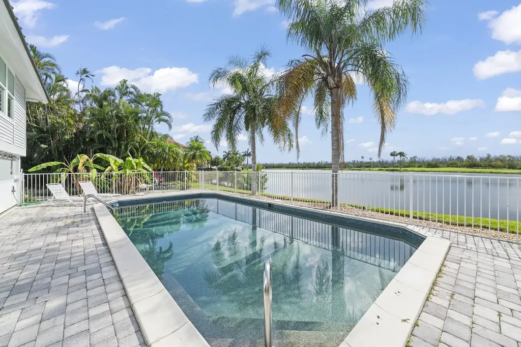 1406 Sanderling Circle Sanibel FL 33957