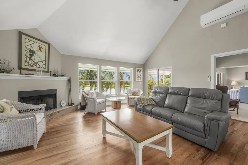 1406 Sanderling Circle Sanibel FL 33957