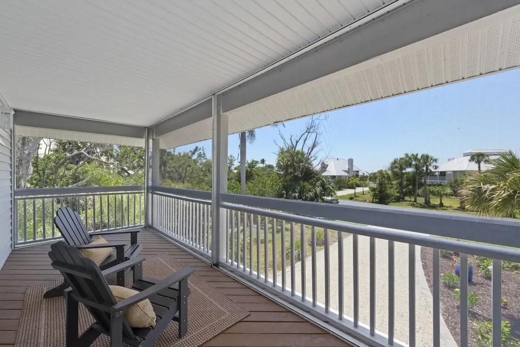 207 Daniel Drive Sanibel FL 33957