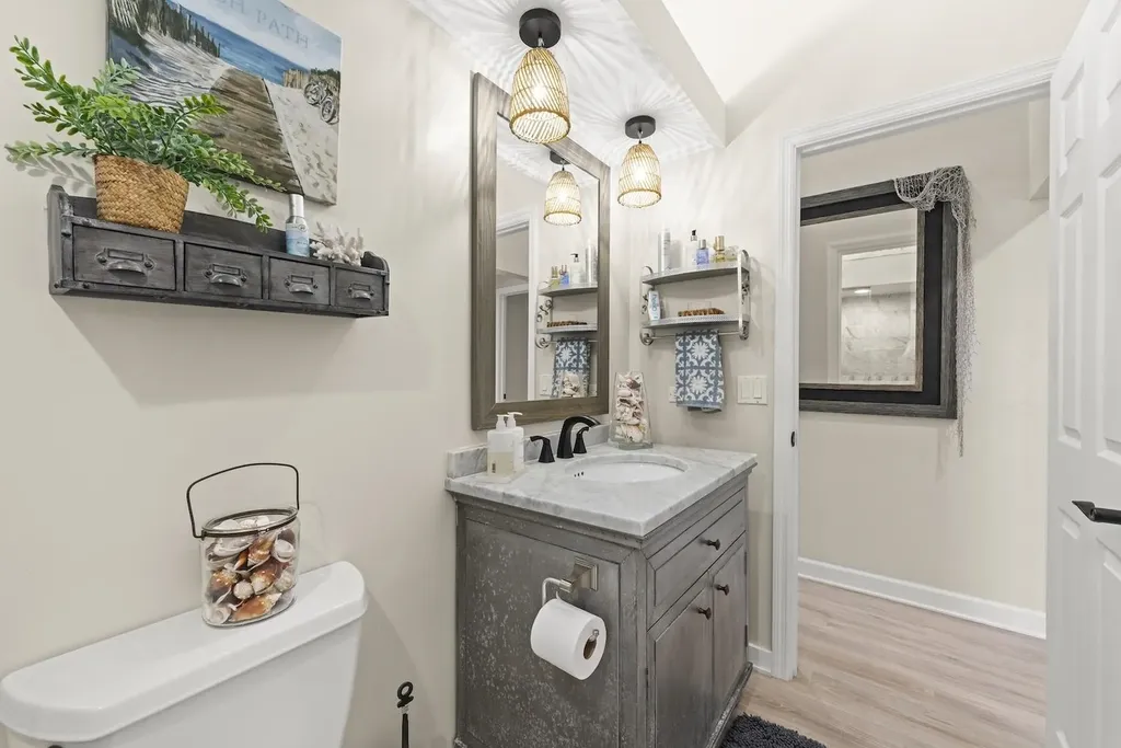 207 Daniel Drive Sanibel FL 33957