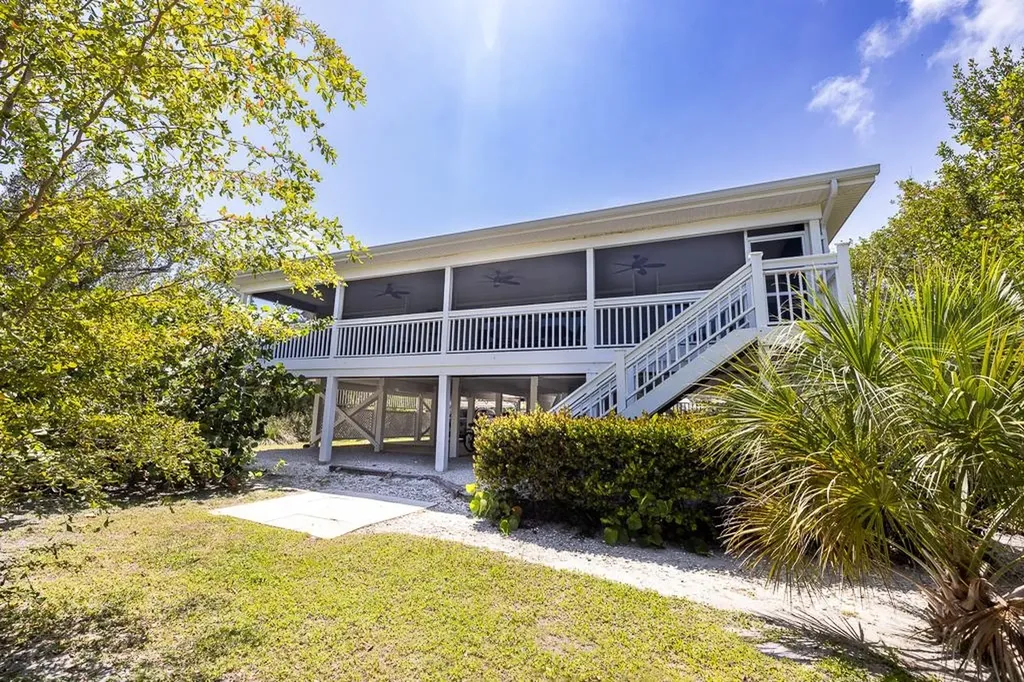 207 Daniel Drive Sanibel FL 33957