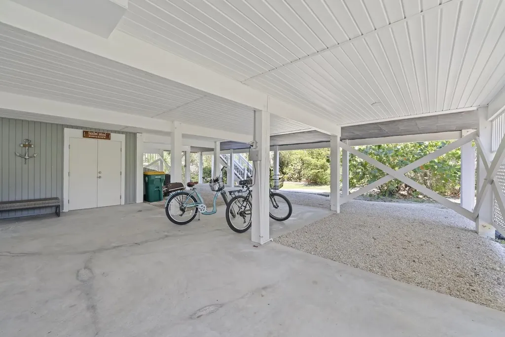207 Daniel Drive Sanibel FL 33957