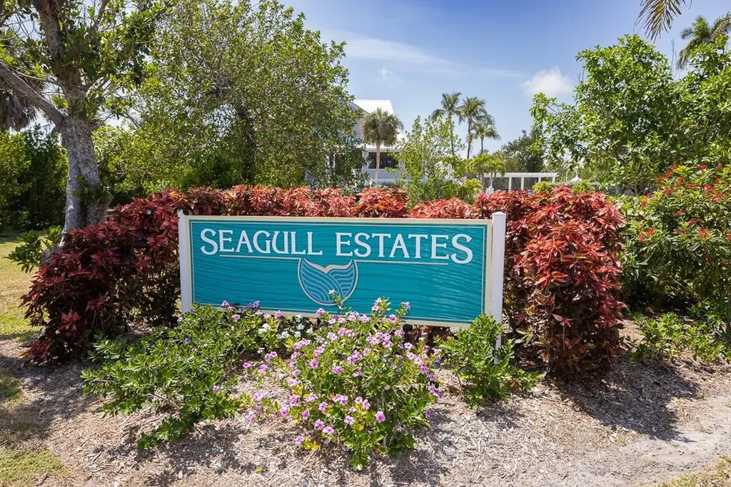 207 Daniel Drive Sanibel FL 33957