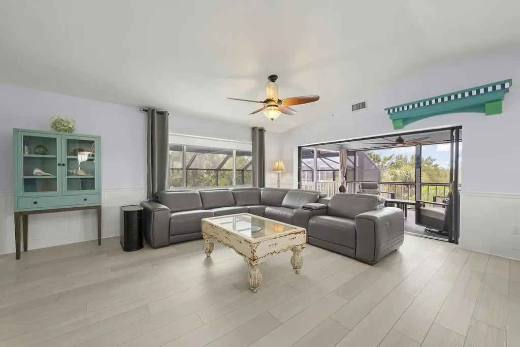 589 Rabbit Road Sanibel FL 33957
