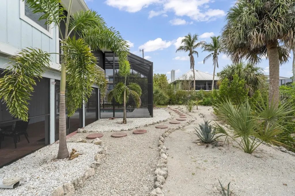 589 Rabbit Road Sanibel FL 33957