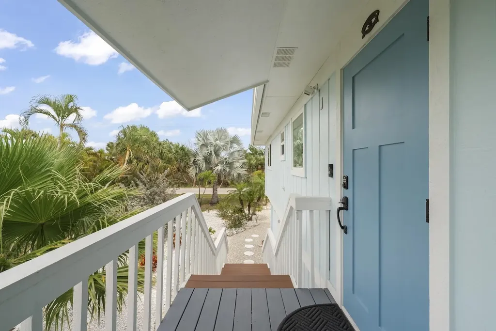 589 Rabbit Road Sanibel FL 33957