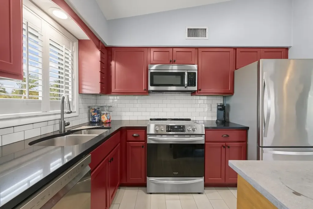 589 Rabbit Road Sanibel FL 33957