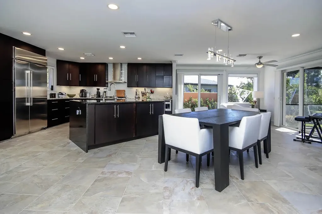 1066 Blue Heron Drive Sanibel FL 33957
