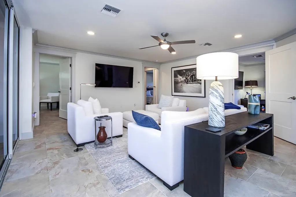 1066 Blue Heron Drive Sanibel FL 33957