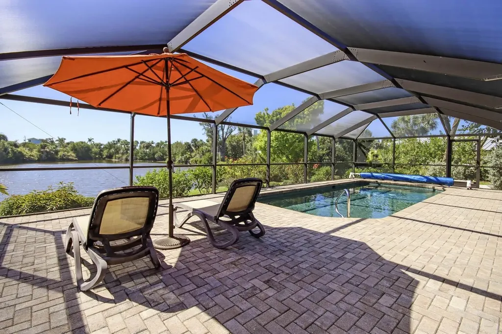 1066 Blue Heron Drive Sanibel FL 33957