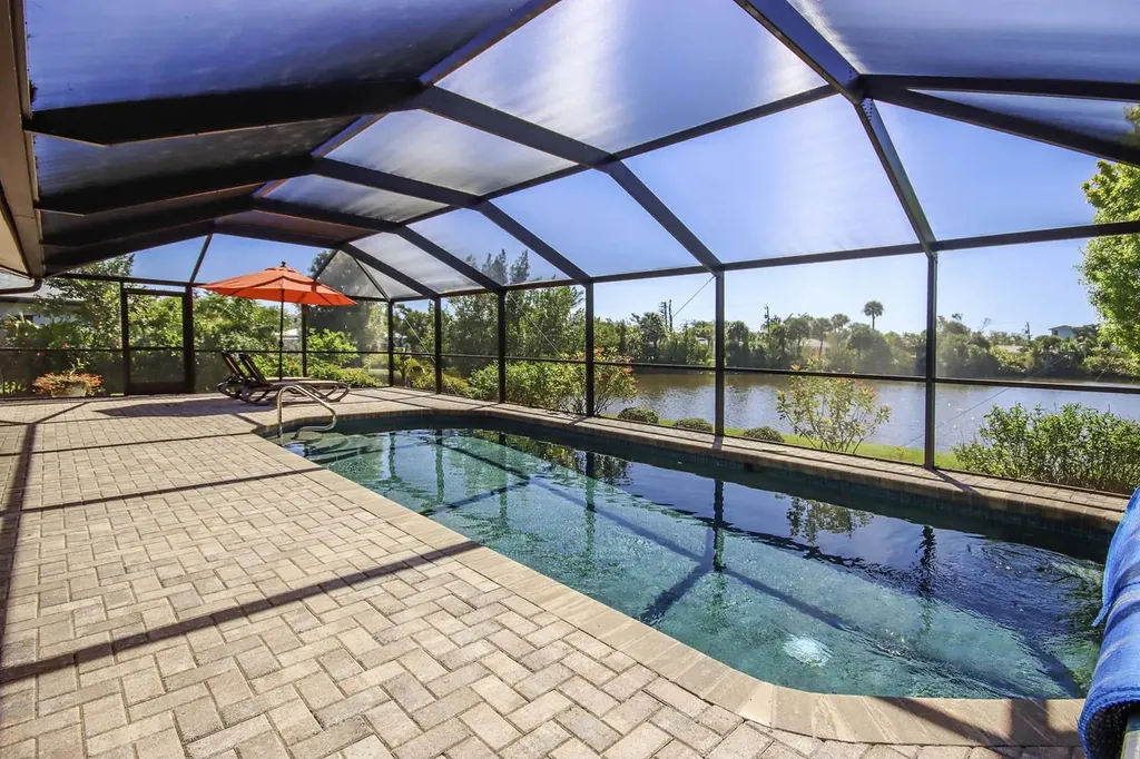 1066 Blue Heron Drive Sanibel FL 33957