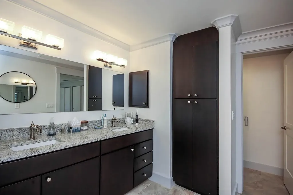 1066 Blue Heron Drive Sanibel FL 33957