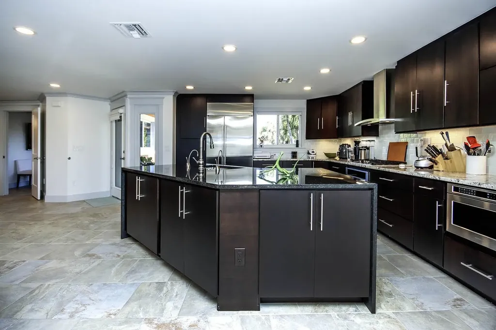 1066 Blue Heron Drive Sanibel FL 33957