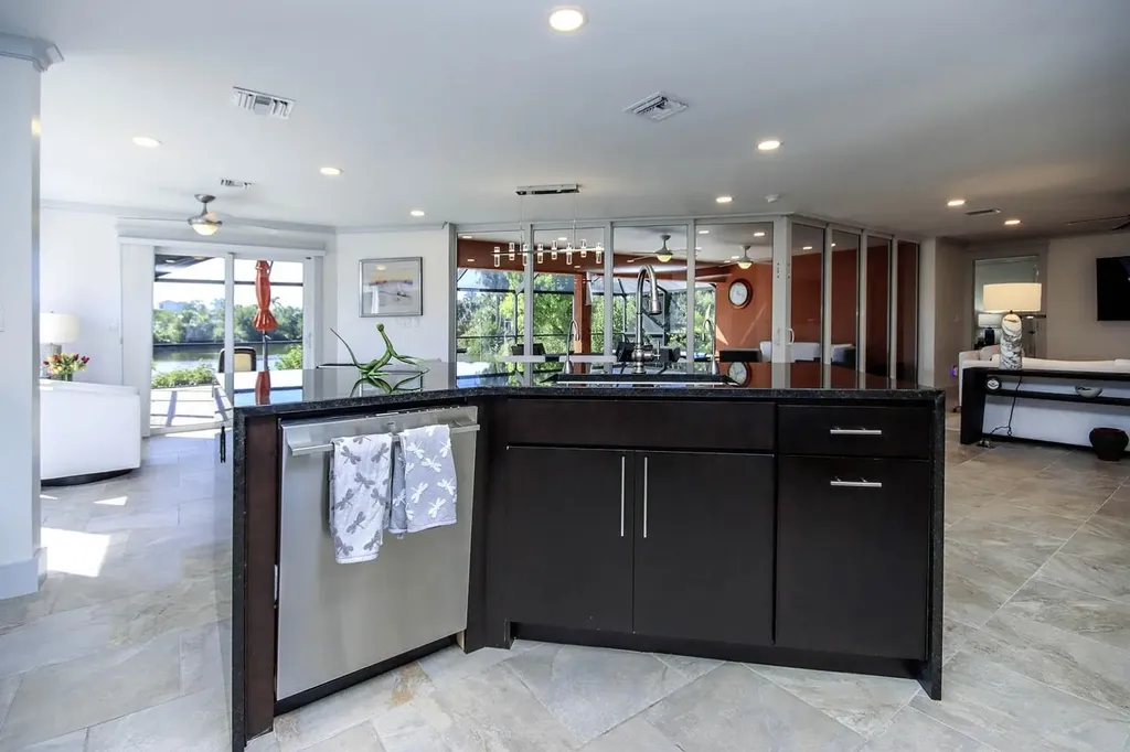 1066 Blue Heron Drive Sanibel FL 33957