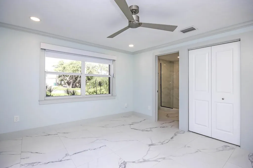 1054 Blue Heron Drive Sanibel FL 33957