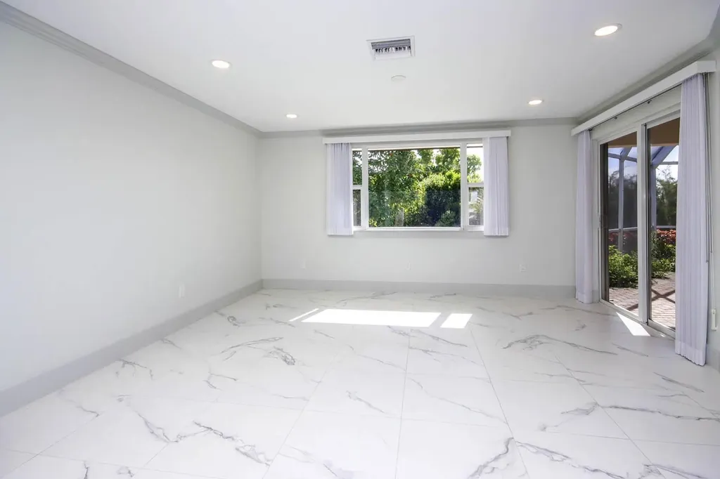 1054 Blue Heron Drive Sanibel FL 33957