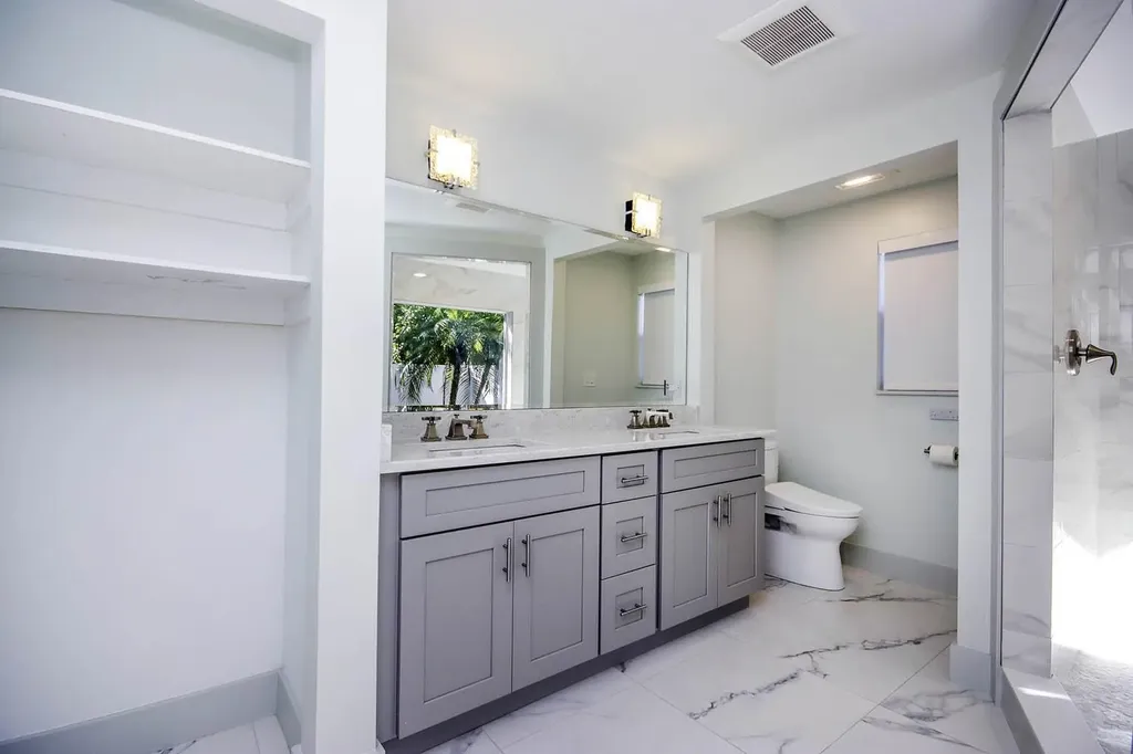 1054 Blue Heron Drive Sanibel FL 33957