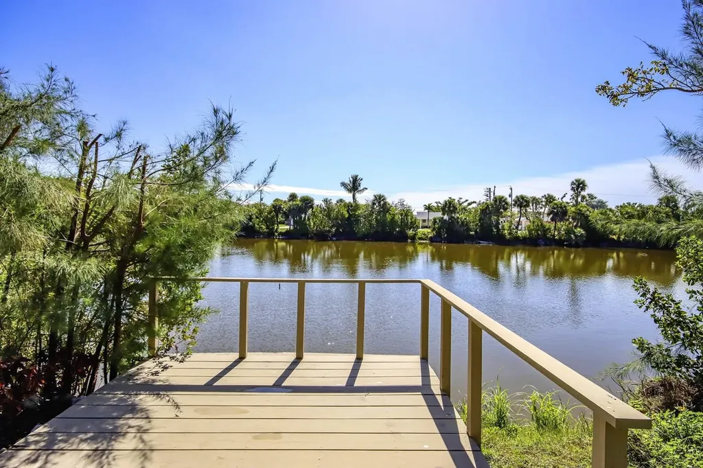 1054 Blue Heron Drive Sanibel FL 33957