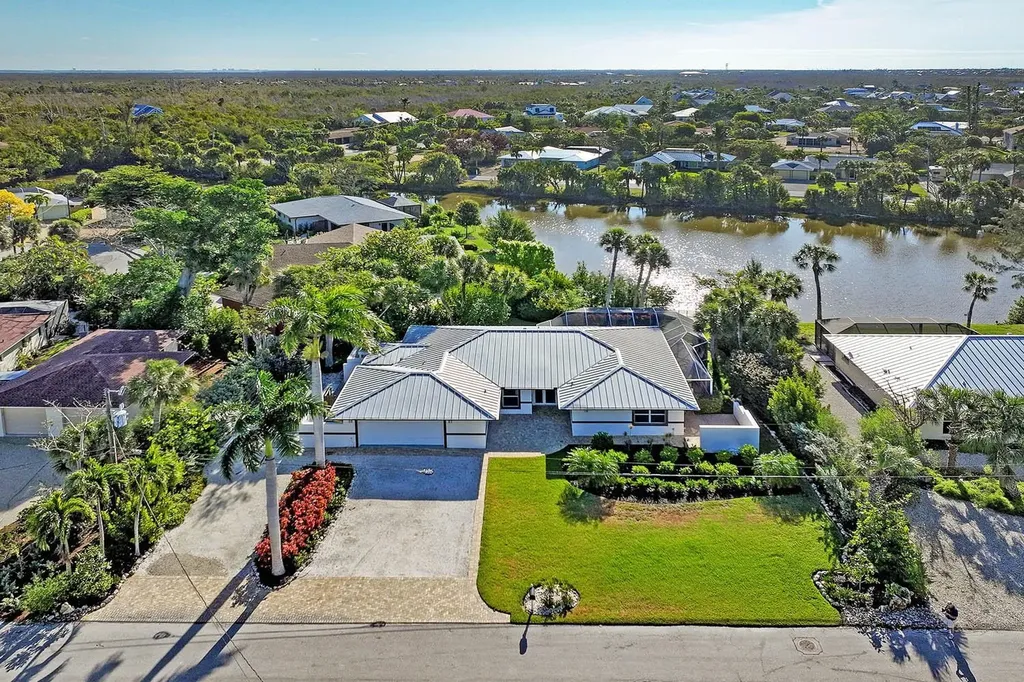 1054 Blue Heron Drive Sanibel FL 33957