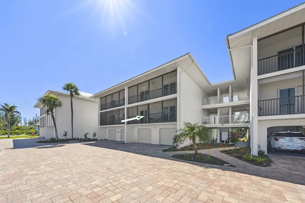 1340 Middle Gulf Drive Sanibel FL 33957