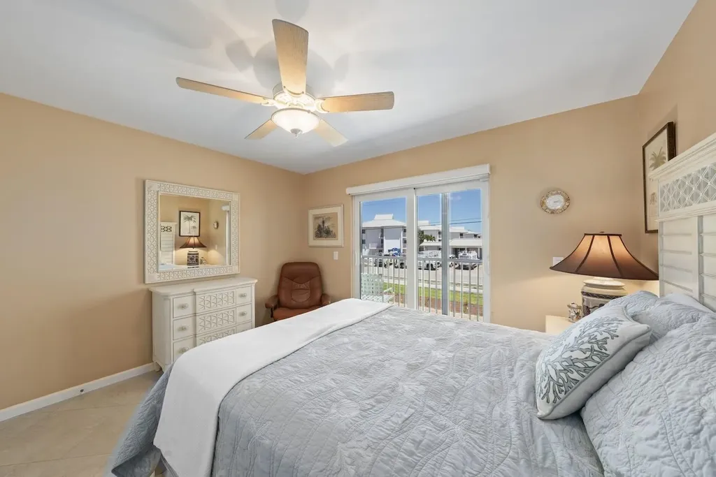 1340 Middle Gulf Drive Sanibel FL 33957