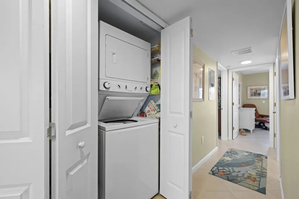 1340 Middle Gulf Drive Sanibel FL 33957
