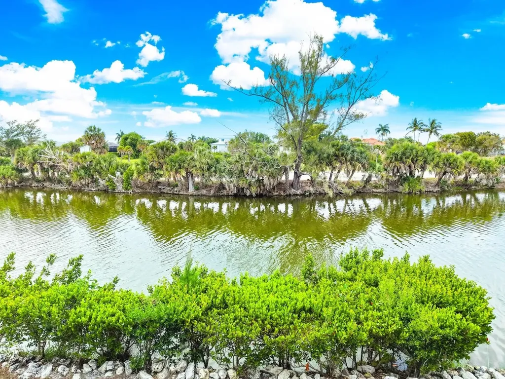 1340 Middle Gulf Drive Sanibel FL 33957
