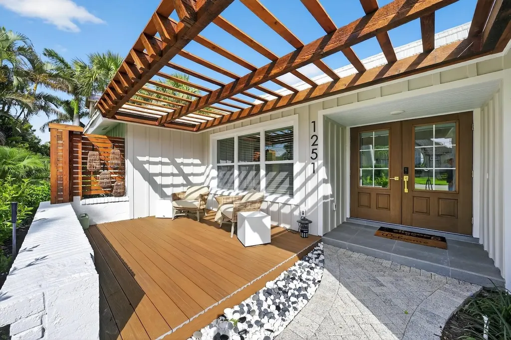 1251 Par View Drive Sanibel FL 33957
