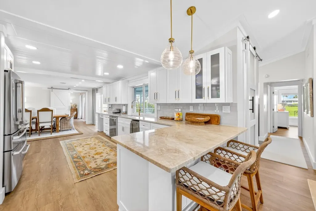1251 Par View Drive Sanibel FL 33957