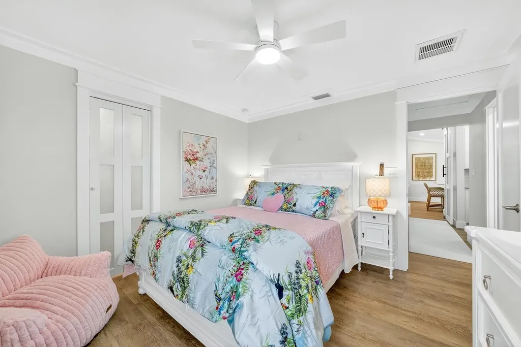 1251 Par View Drive Sanibel FL 33957