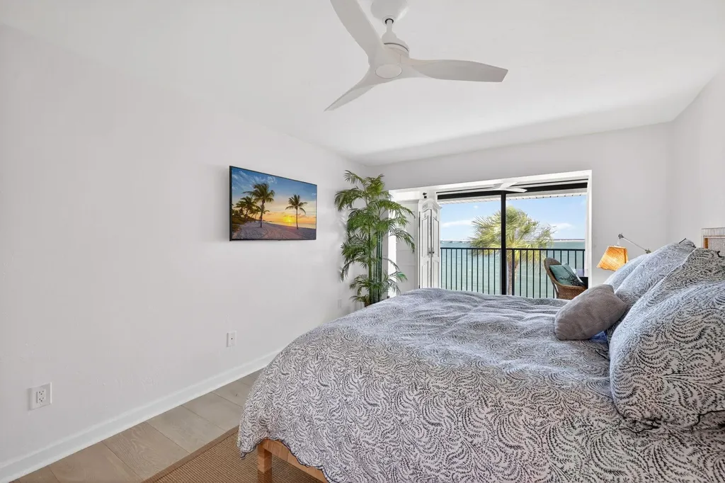 760 Sextant Drive Sanibel FL 33957