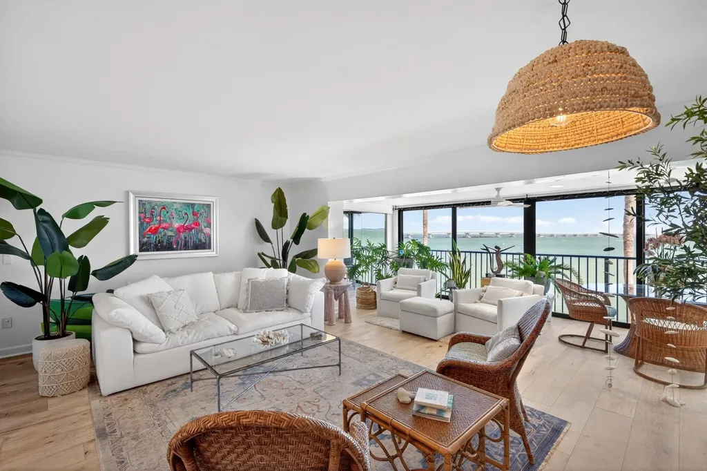 760 Sextant Drive Sanibel FL 33957