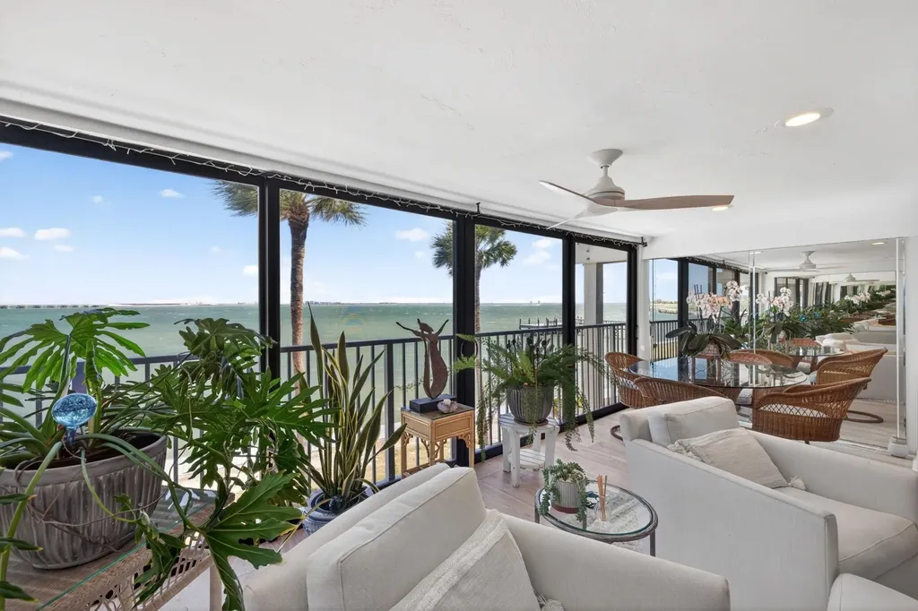 760 Sextant Drive Sanibel FL 33957