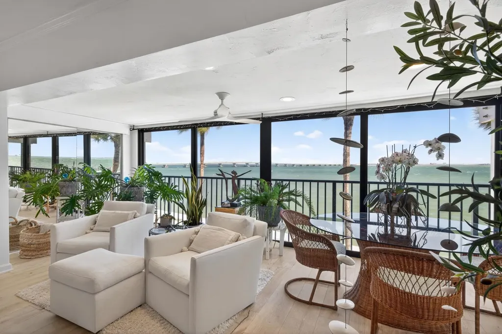 760 Sextant Drive Sanibel FL 33957