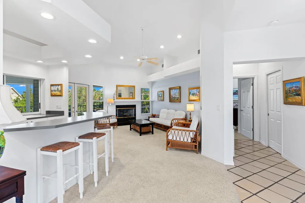 480 Las Tiendas Lane Sanibel FL 33957