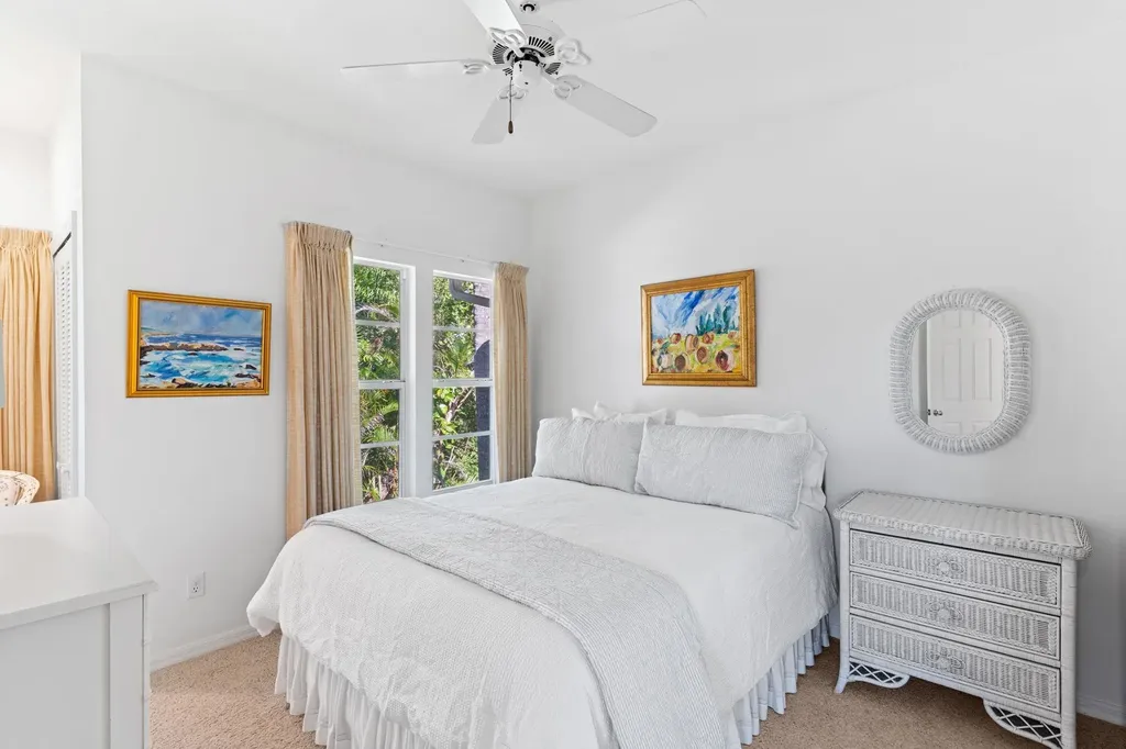 480 Las Tiendas Lane Sanibel FL 33957