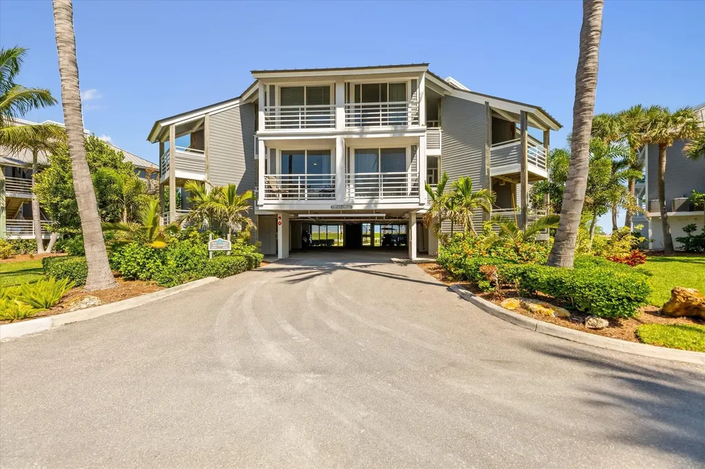 1635 Lands End Village Captiva FL 33924