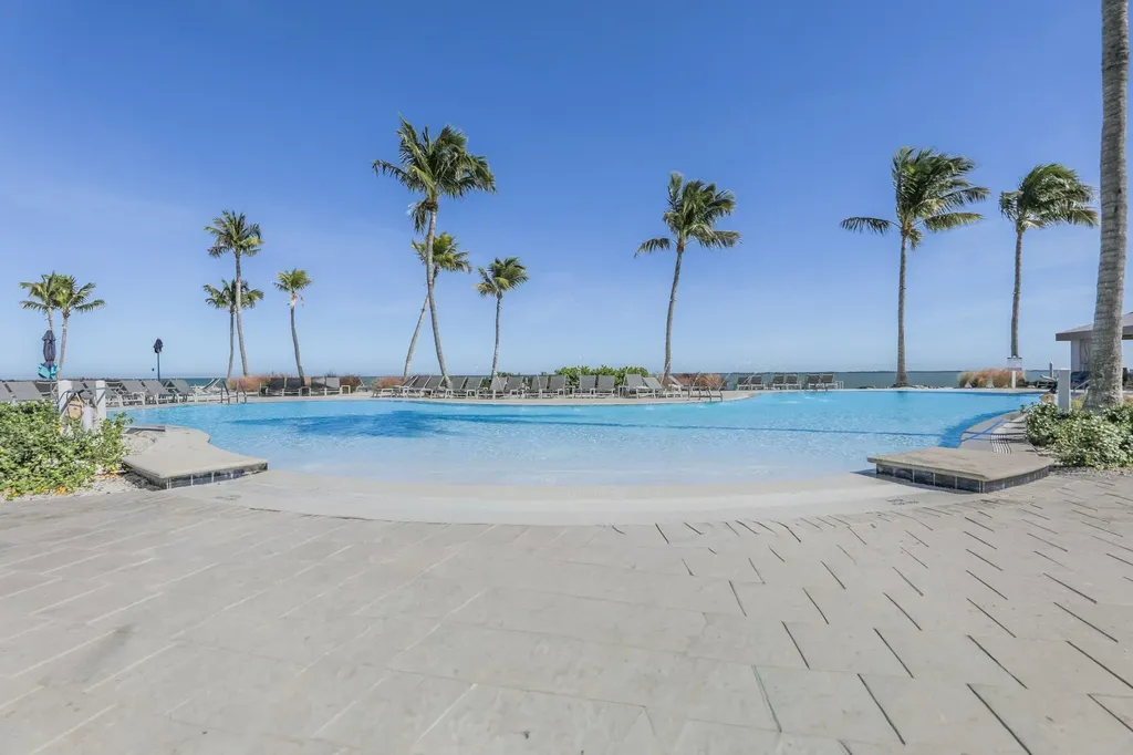 1635 Lands End Village Captiva FL 33924