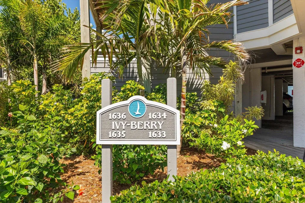 1635 Lands End Village Captiva FL 33924