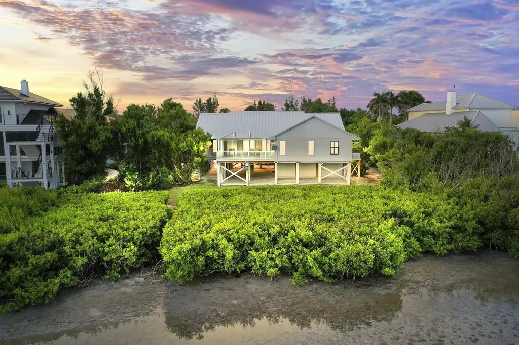 5135 Joewood Drive Sanibel FL 33957