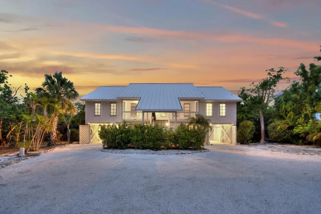 5135 Joewood Drive Sanibel FL 33957