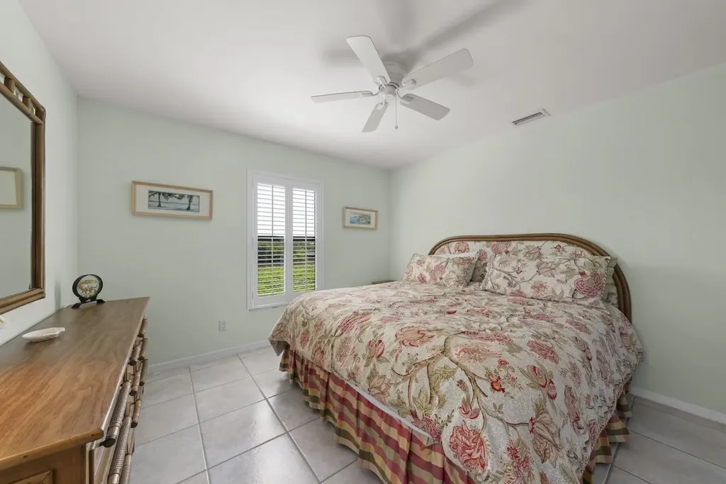 5135 Joewood Drive Sanibel FL 33957