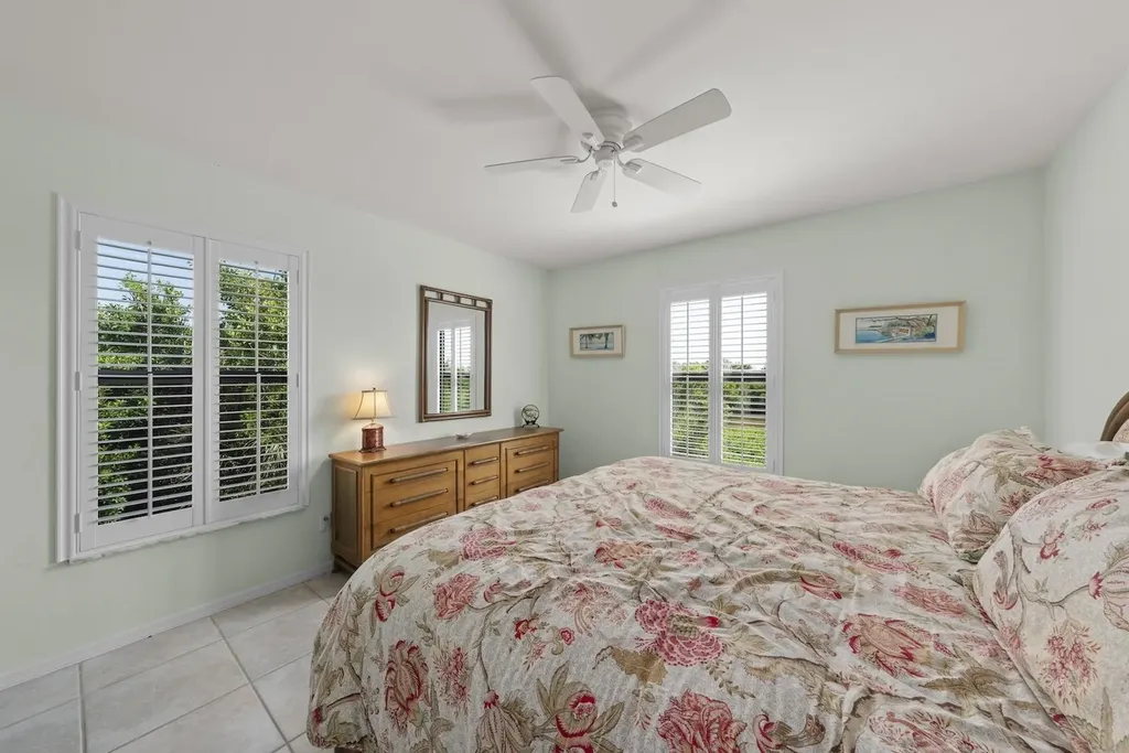 5135 Joewood Drive Sanibel FL 33957