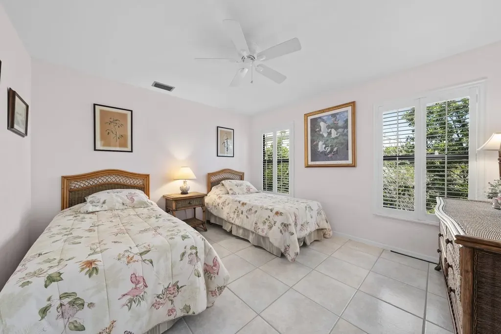 5135 Joewood Drive Sanibel FL 33957