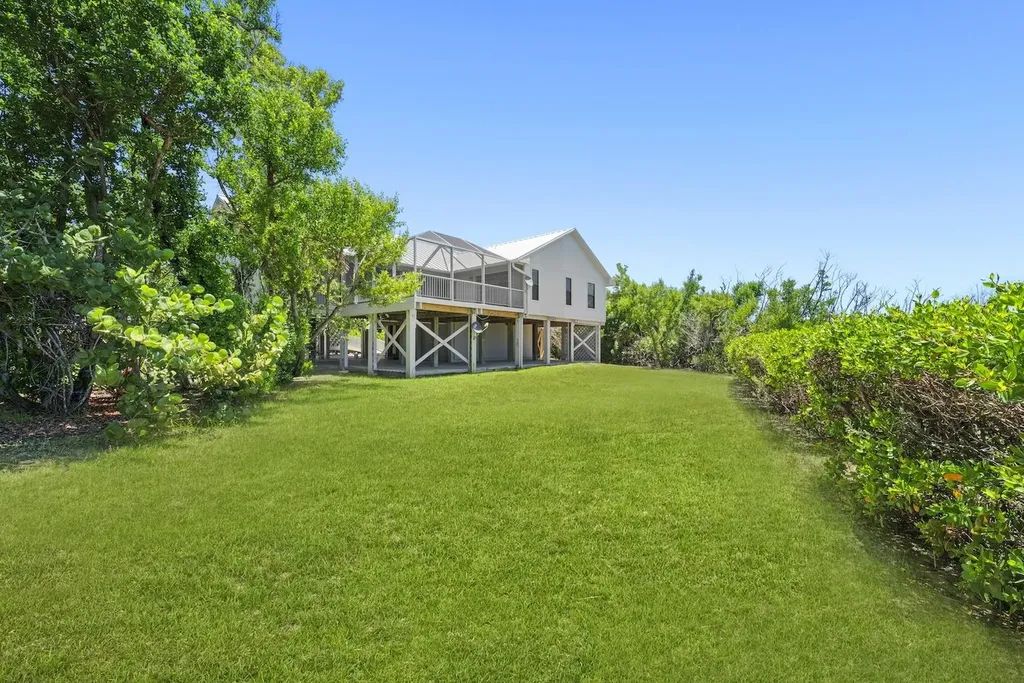 5135 Joewood Drive Sanibel FL 33957