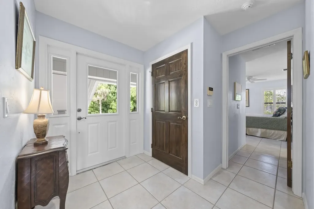 5135 Joewood Drive Sanibel FL 33957