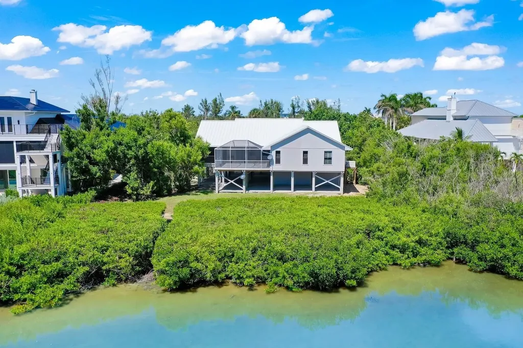 5135 Joewood Drive Sanibel FL 33957
