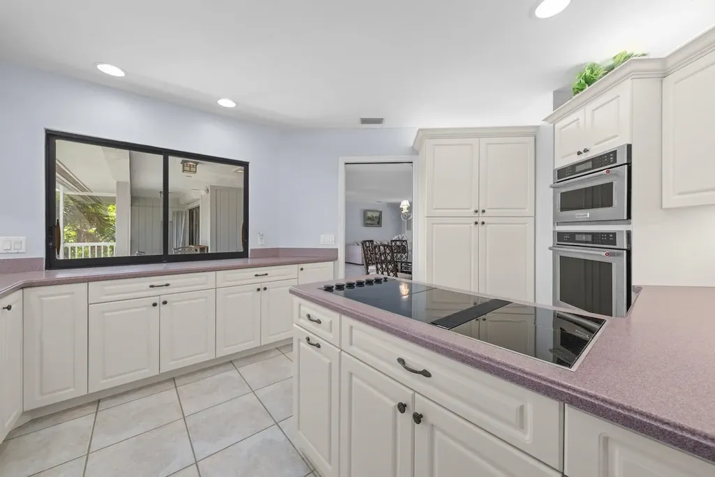 5135 Joewood Drive Sanibel FL 33957