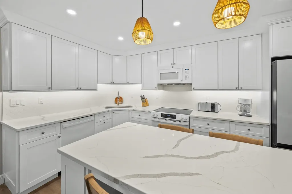 845 E Gulf Drive Sanibel FL 33957